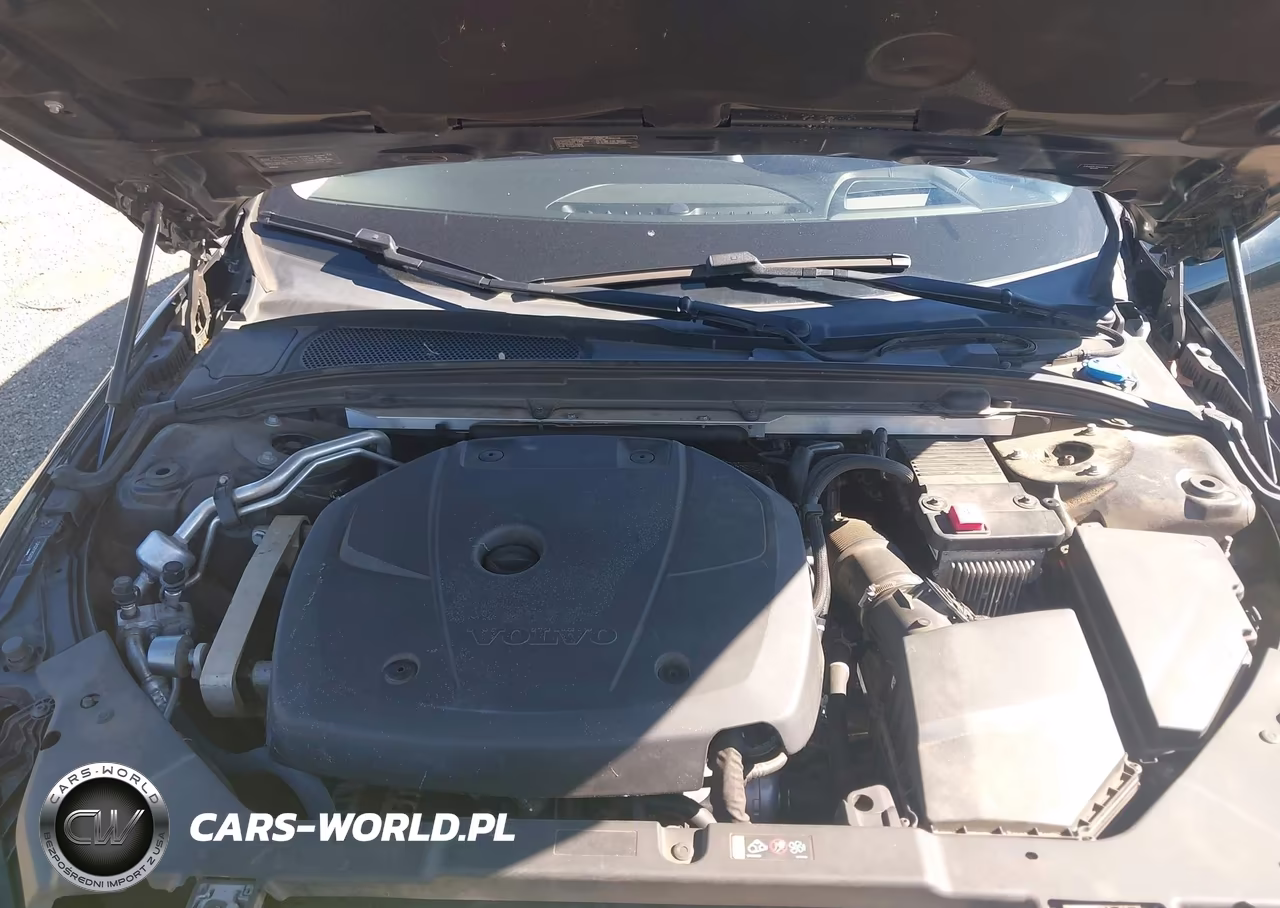 2019 Volvo S60 T5 Momentum VIN:7JR102FK1KG013764 - 10