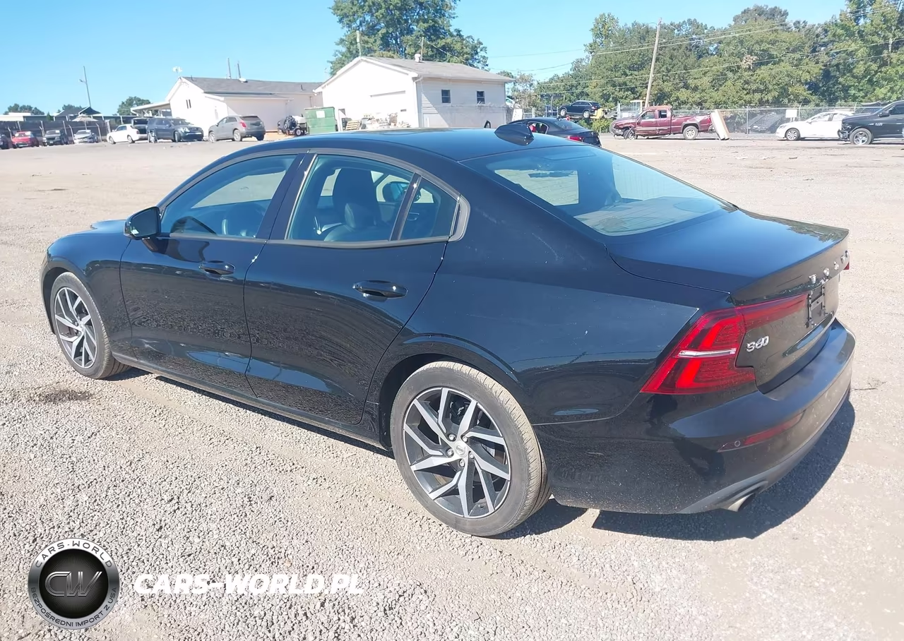 2019 Volvo S60 T5 Momentum VIN:7JR102FK1KG013764 - 3