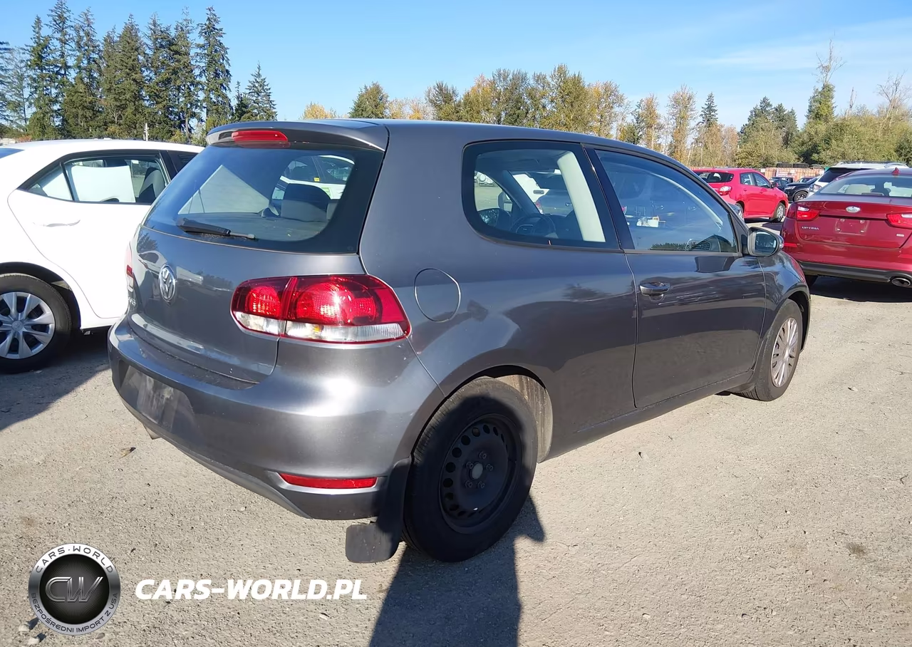 2013 Volkswagen Golf 2.5L 2-Door VIN:WVWBB7AJXDW133550 - 4