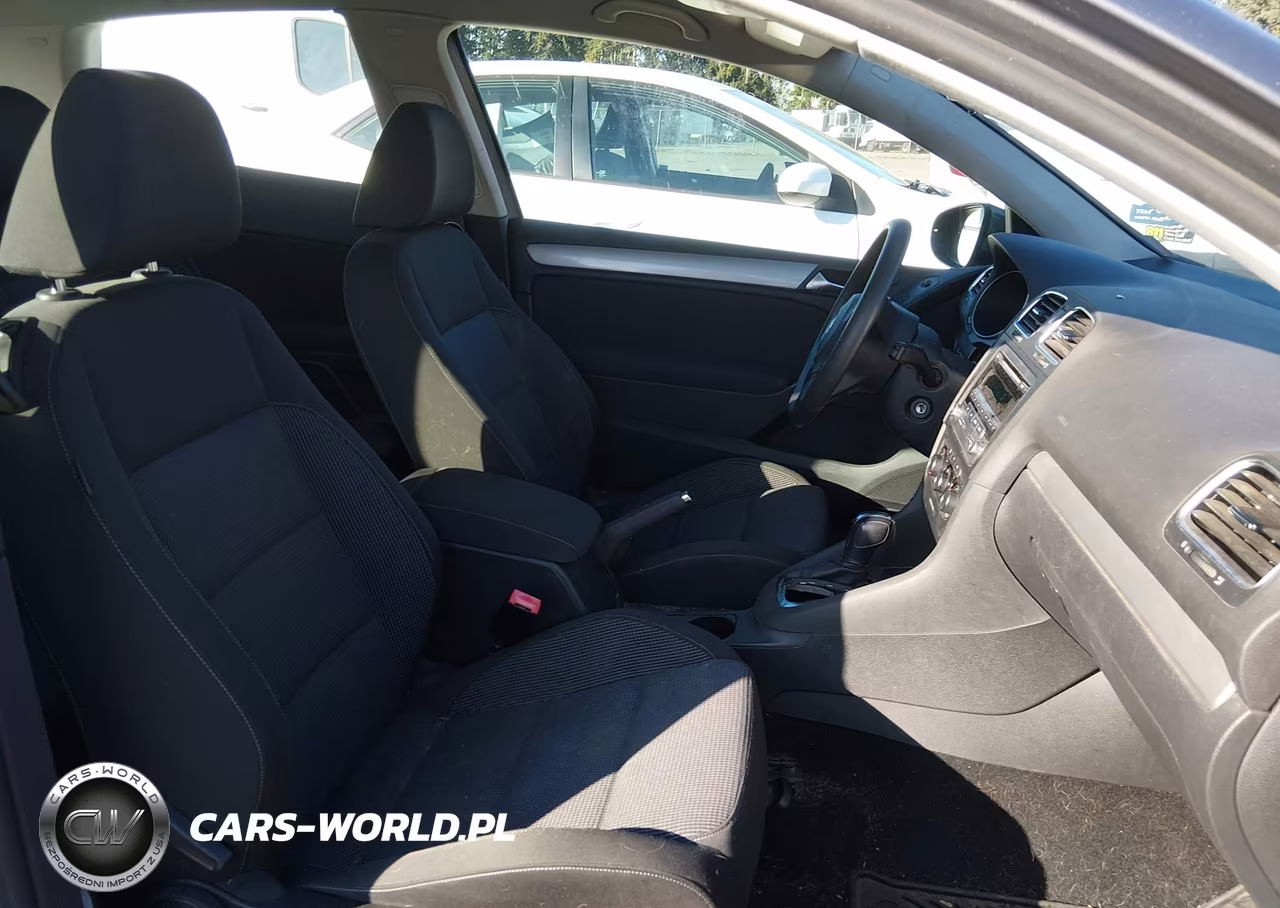 2013 Volkswagen Golf 2.5L 2-Door VIN:WVWBB7AJXDW133550 - 5