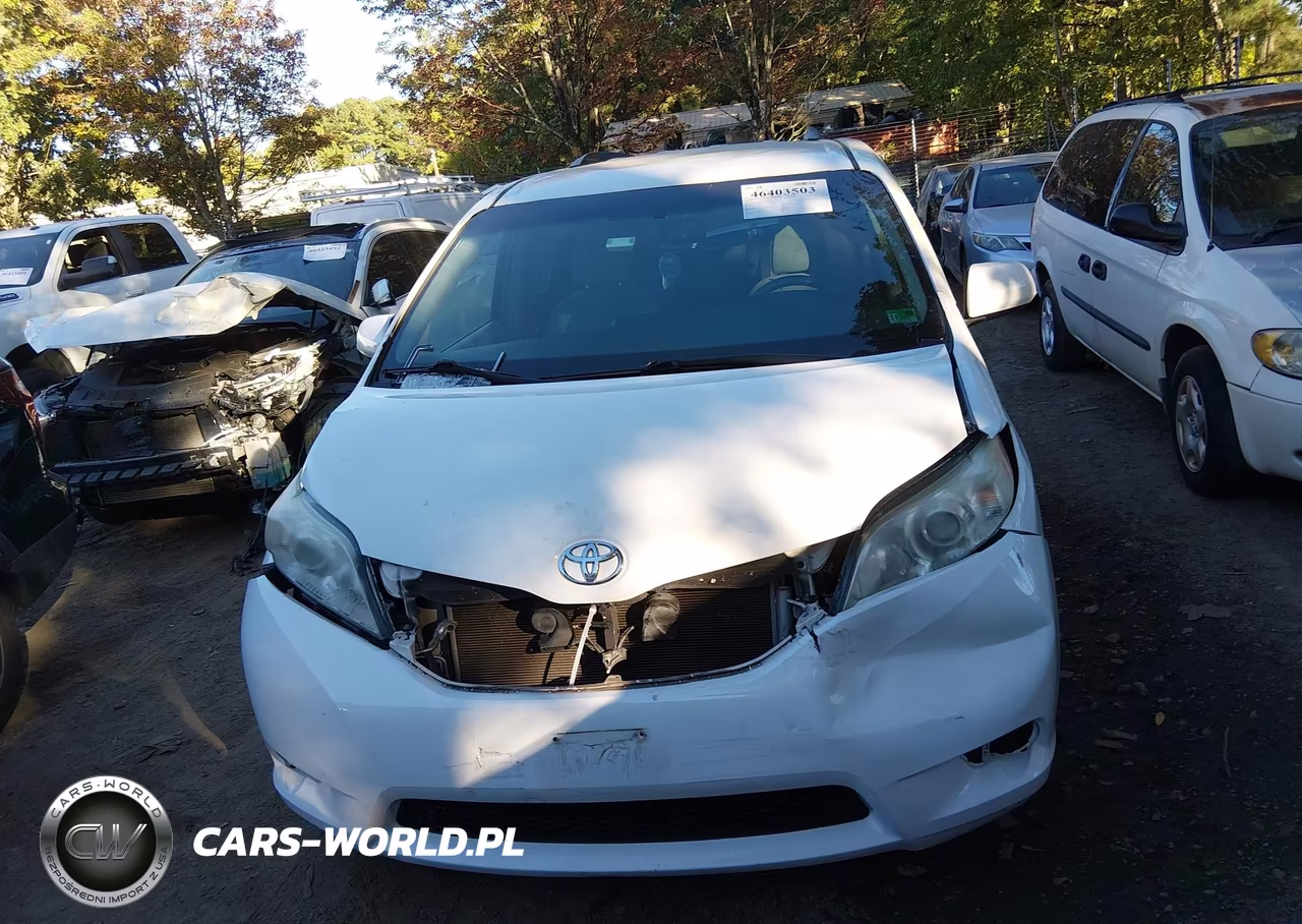 2017 Toyota Sienna Le 8 Passenger VIN:5TDKZ3DC0HS834394 - 12