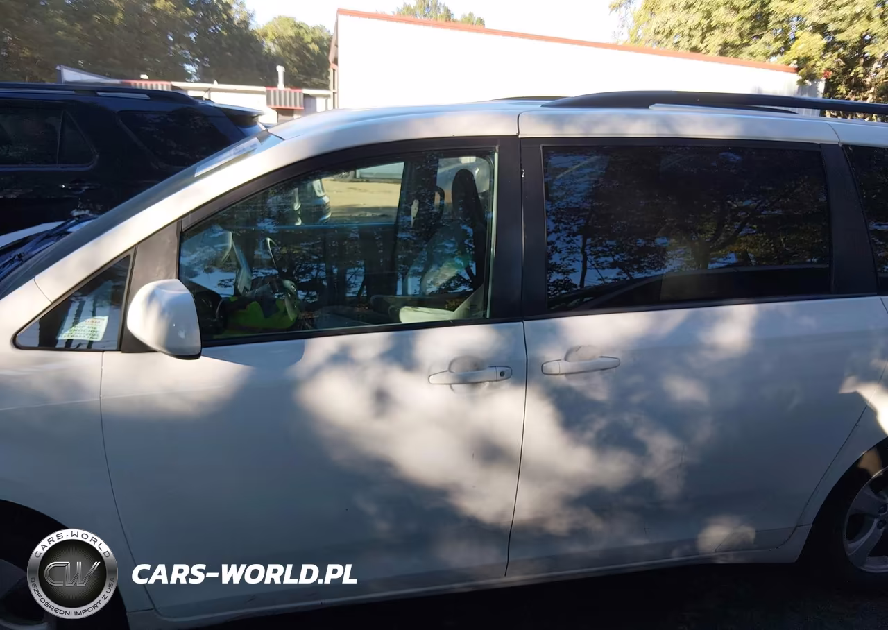 2017 Toyota Sienna Le 8 Passenger VIN:5TDKZ3DC0HS834394 - 14