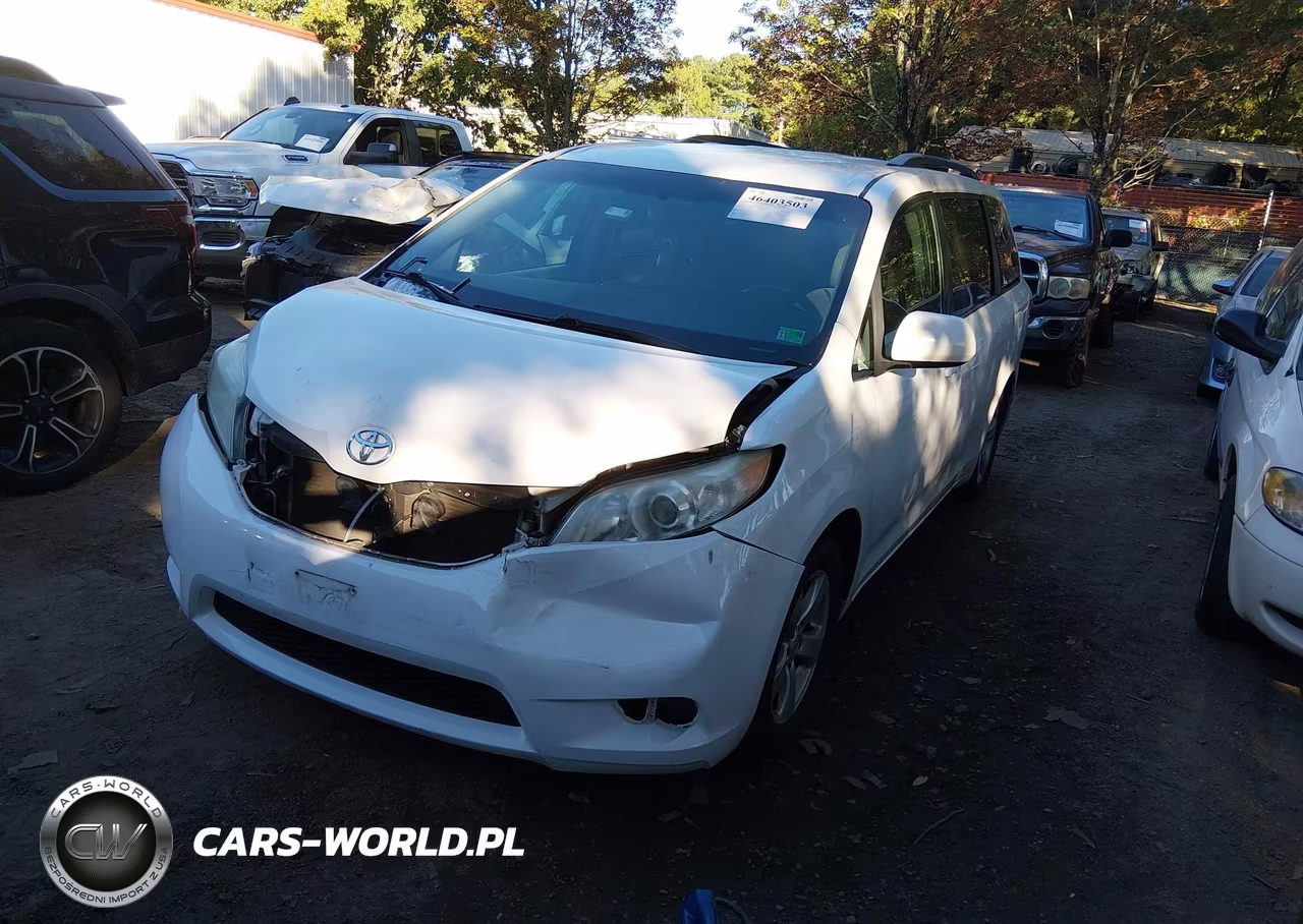 2017 Toyota Sienna Le 8 Passenger VIN:5TDKZ3DC0HS834394 - 2