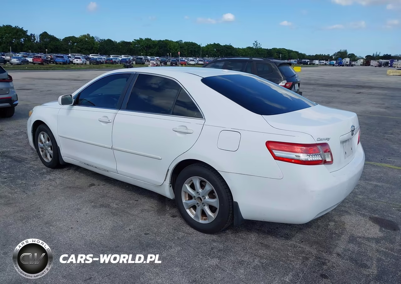 2011 Toyota Camry Le VIN:4T1BF3EK8BU608181 - 3