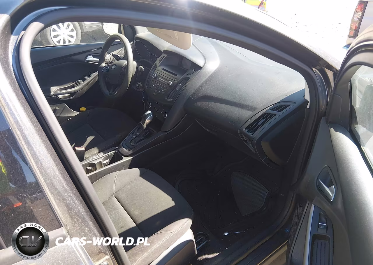 2015 Ford Focus Se VIN:1FADP3F26FL345134 - 5