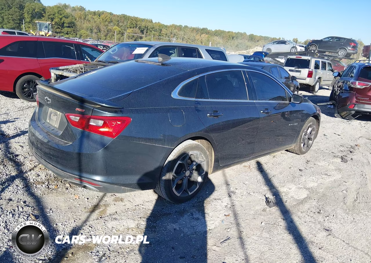 2019 Chevrolet Malibu Rs VIN:1G1ZG5STXKF193547 - 4