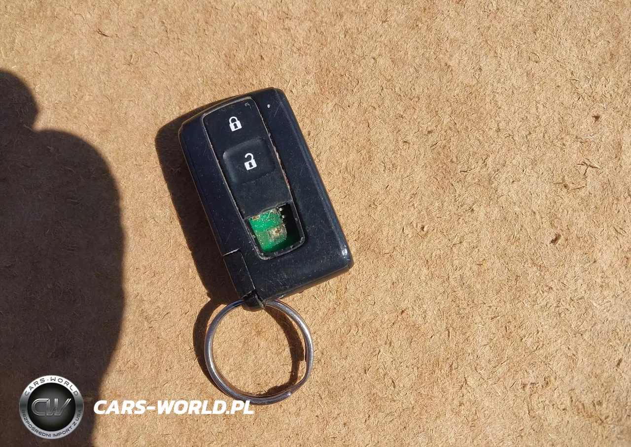 2007 Toyota Prius VIN:JTDKB20U277651200 - 11