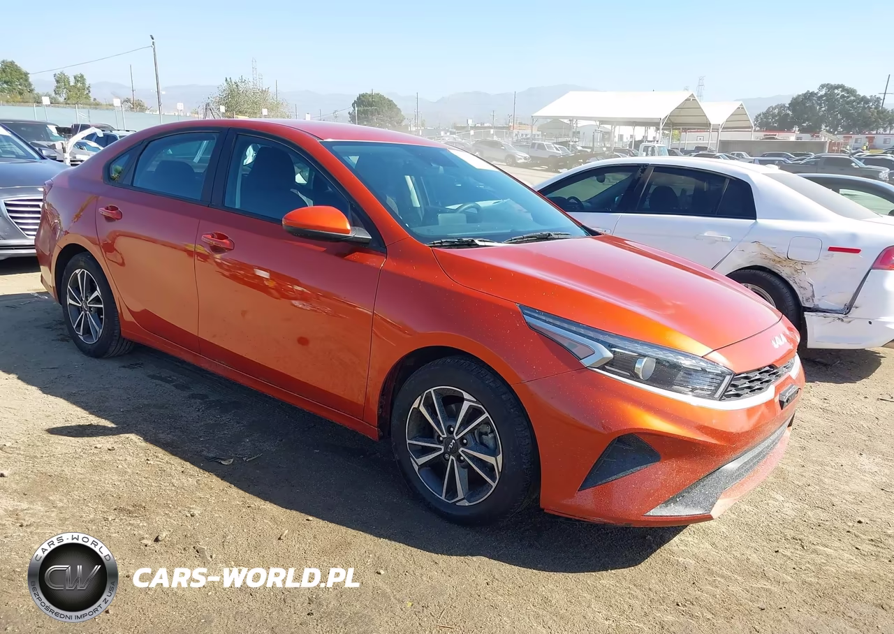 2023 Kia Forte Lxs