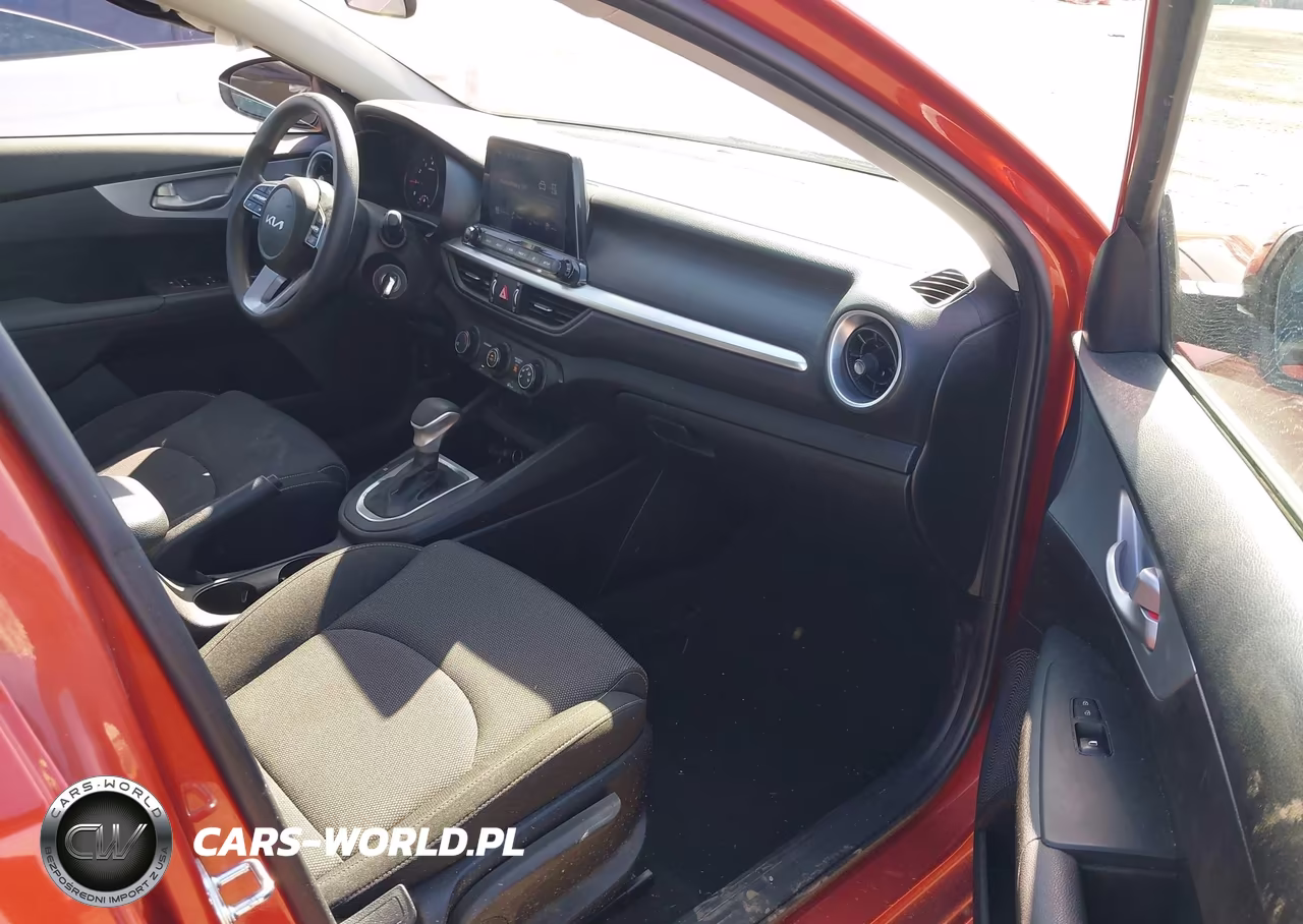 2023 Kia Forte Lxs VIN:3KPF24AD4PE569741 - 5