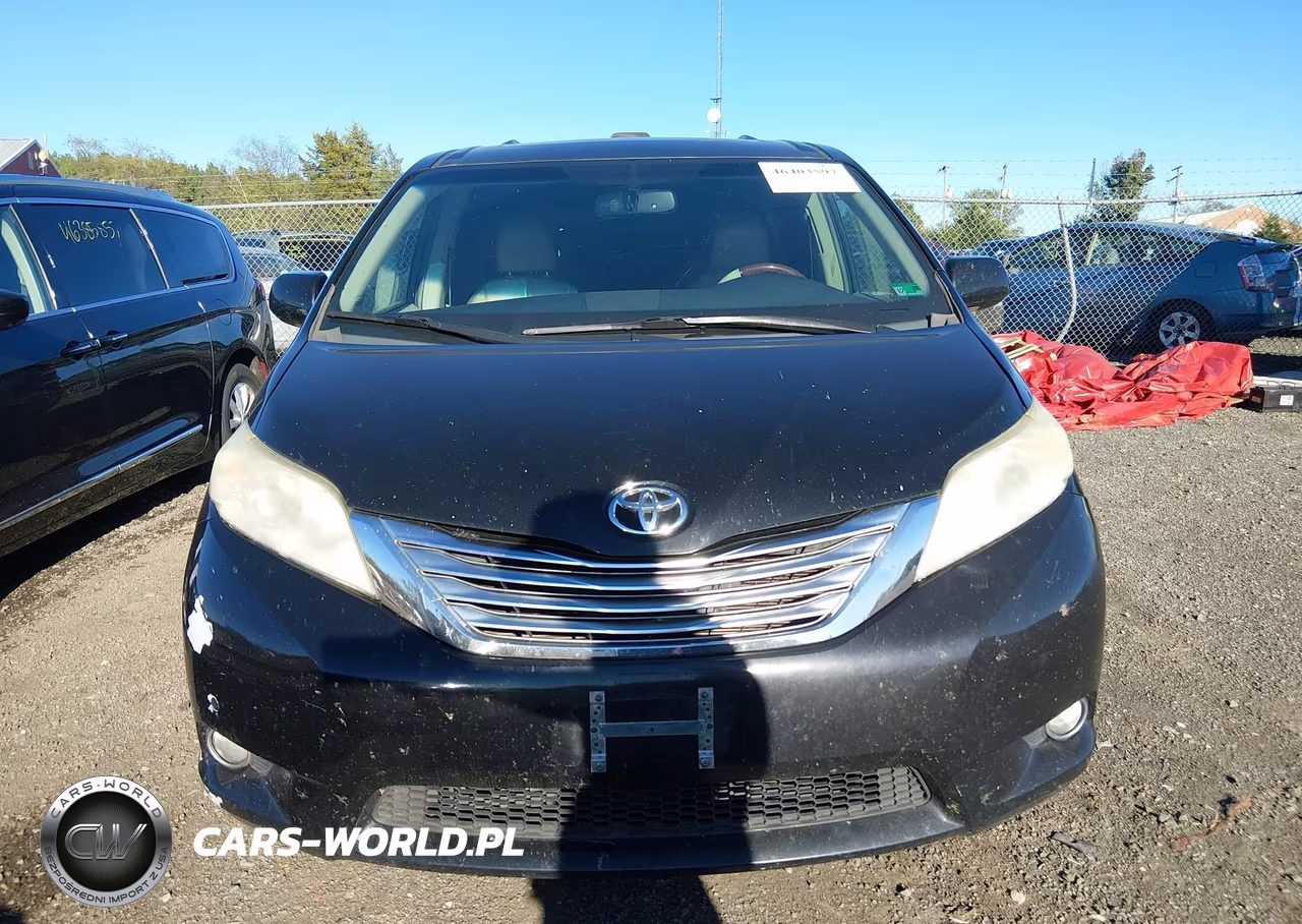 2011 Toyota Sienna Limited VIN:5TDDK3DC2BS017366 - 12