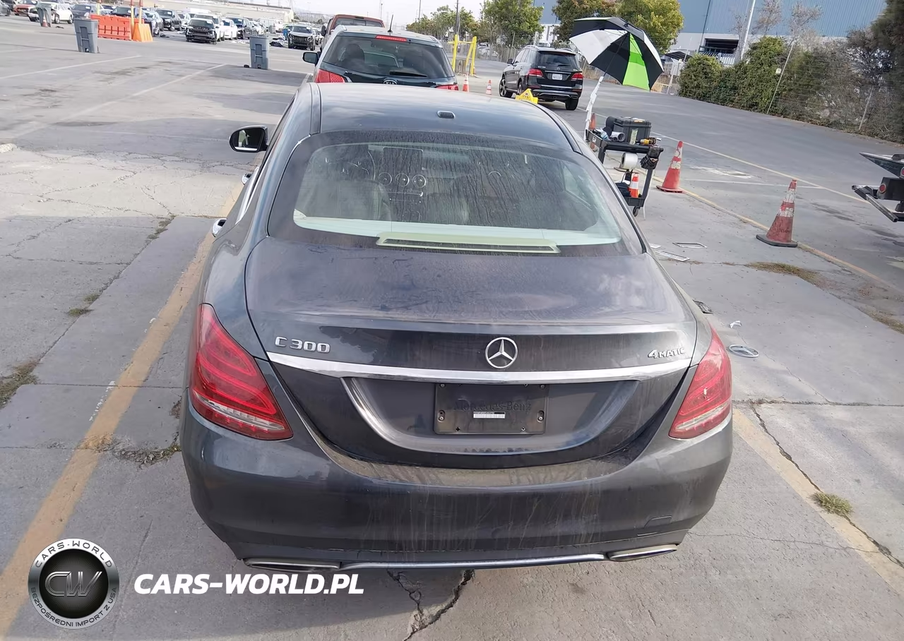 2015 Mercedes-Benz C 300 4Matic VIN:55SWF4KBXFU063792 - 16