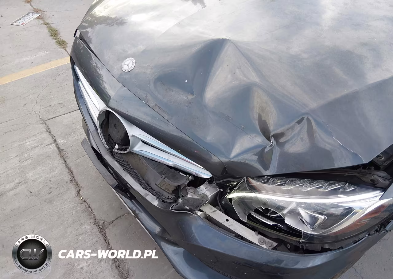 2015 Mercedes-Benz C 300 4Matic VIN:55SWF4KBXFU063792 - 6
