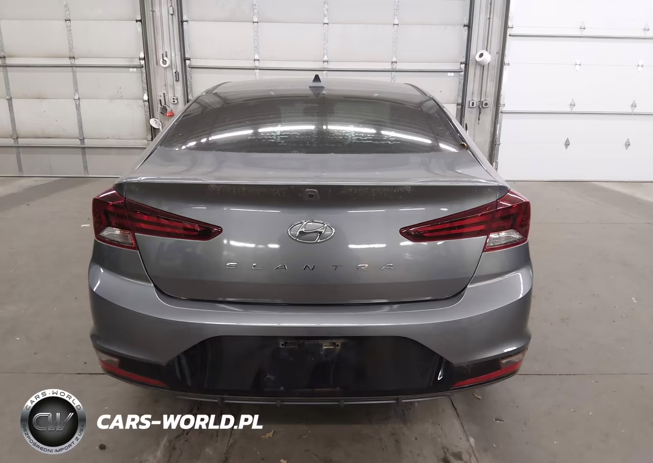 2019 Hyundai Elantra Value Edition VIN:5NPD84LF5KH414849 - 17