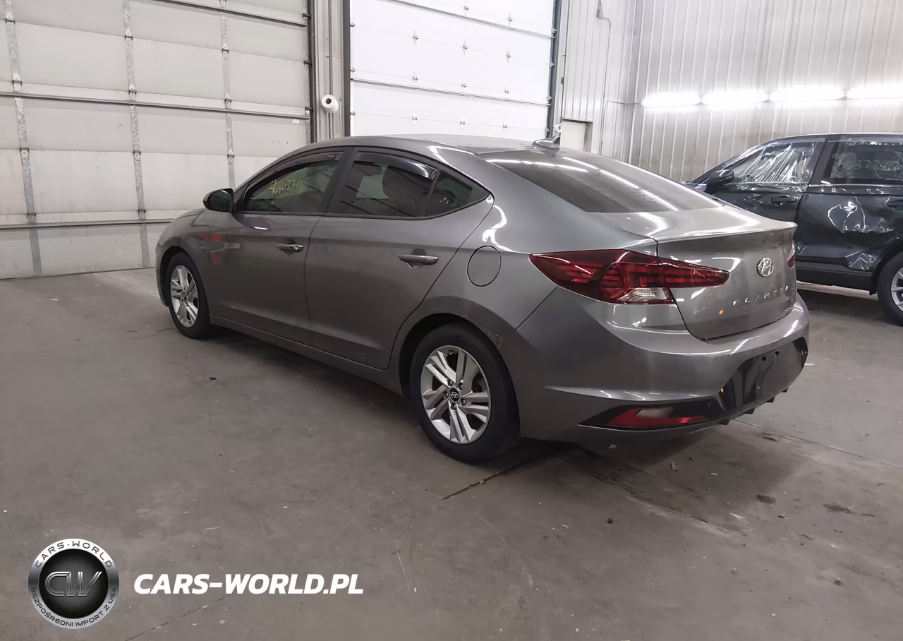 2019 Hyundai Elantra Value Edition VIN:5NPD84LF5KH414849 - 3