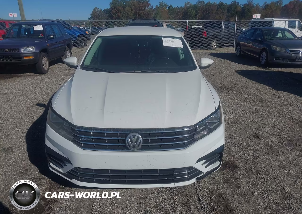 2017 Volkswagen Passat 1.8T R-Line VIN:1VWDT7A35HC057151 - 12