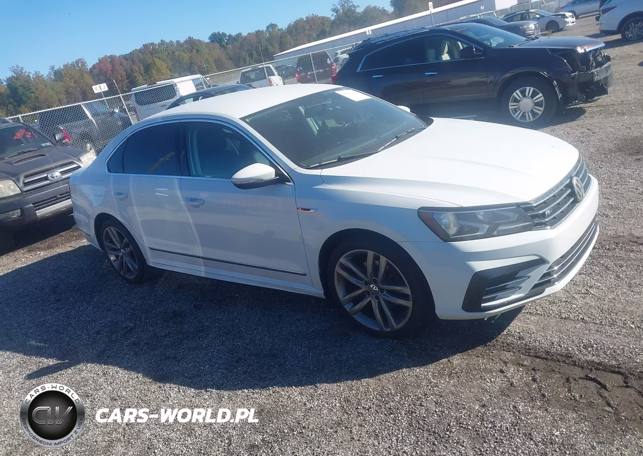 2017 Volkswagen Passat 1.8T R-Line VIN:1VWDT7A35HC057151 - 13