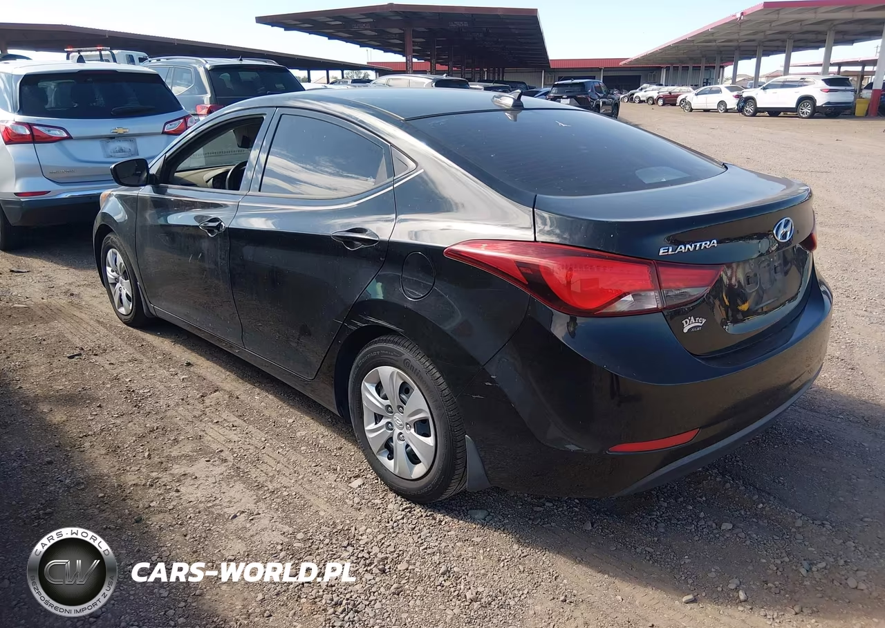 2016 Hyundai Elantra Se VIN:5NPDH4AE6GH771586 - 3