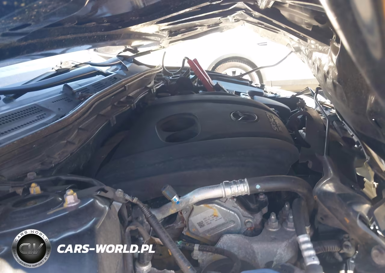 2018 Mazda Mazda3 Touring VIN:3MZBN1L35JM212992 - 10