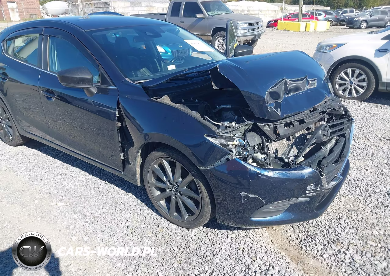 2018 Mazda Mazda3 Touring VIN:3MZBN1L35JM212992 - 18