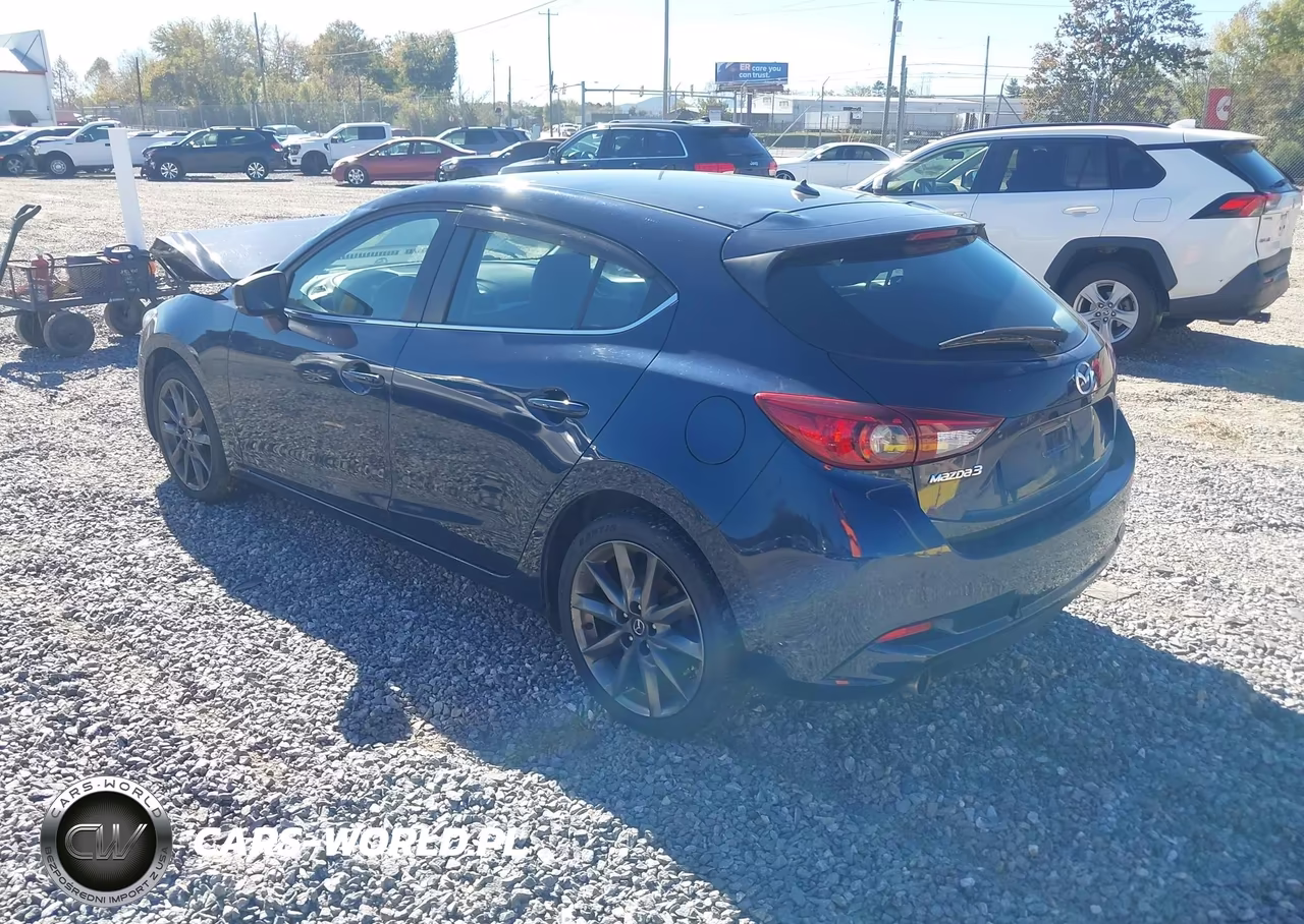 2018 Mazda Mazda3 Touring VIN:3MZBN1L35JM212992 - 3