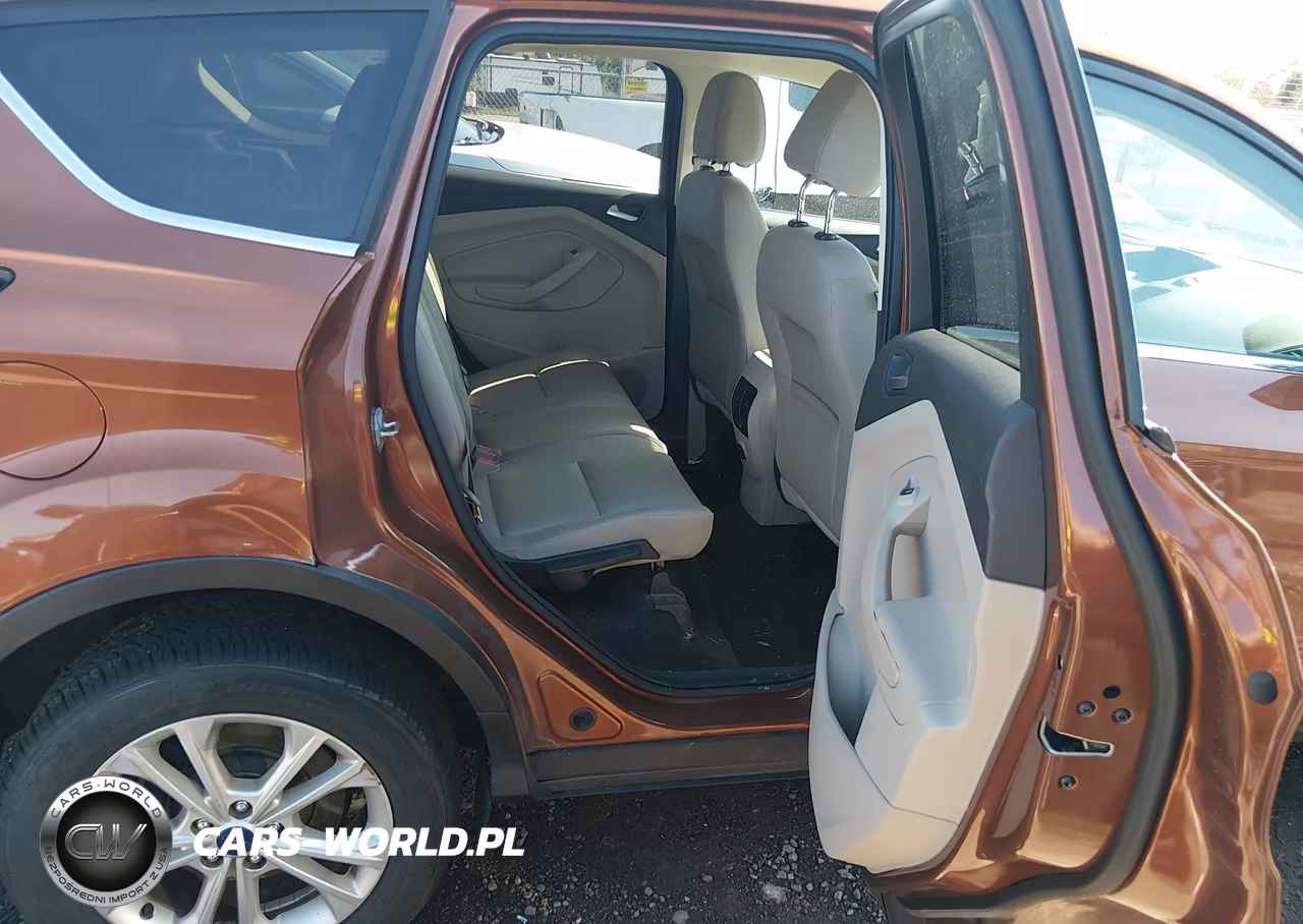 2017 Ford Escape Se VIN:1FMCU0GD2HUC75251 - 8