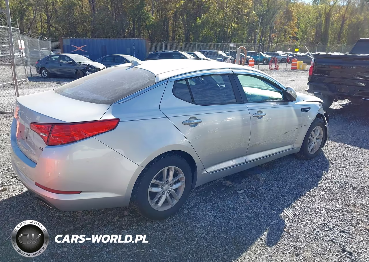 2013 Kia Optima Lx VIN:KNAGM4A7XD5383070 - 4