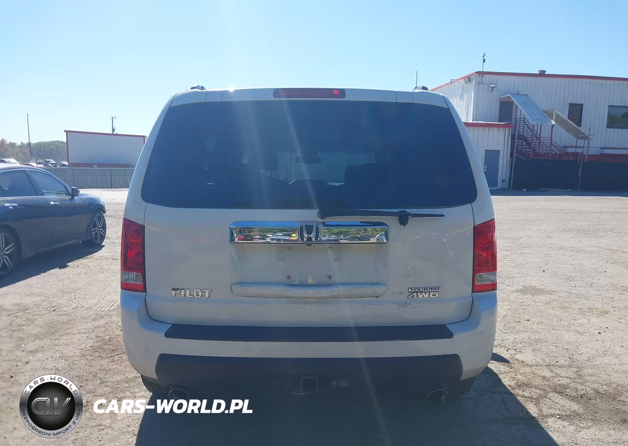 2011 Honda Pilot Touring VIN:5FNYF4H90BB092145 - 17