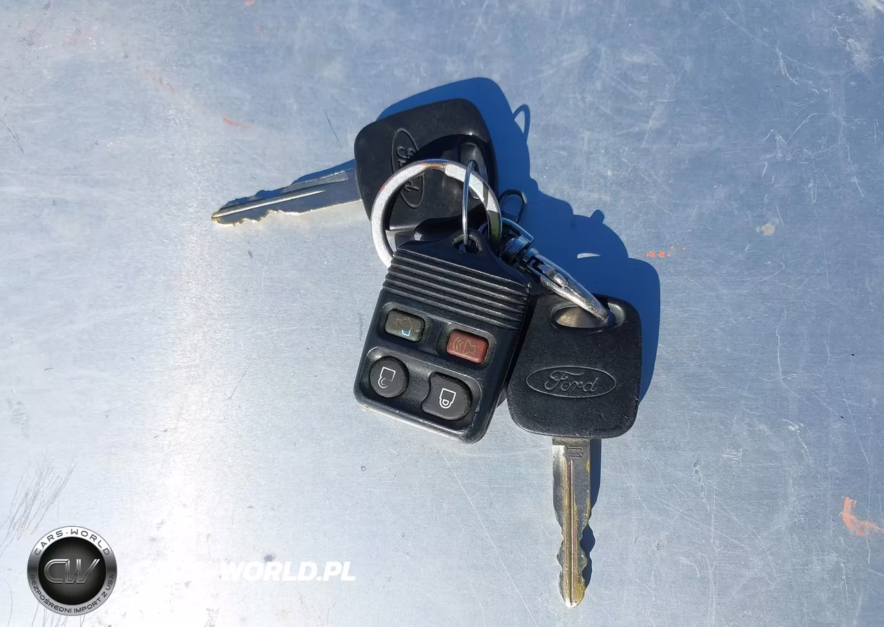 2005 Ford Focus Zx5 VIN:3FAFP37N85R129500 - 11