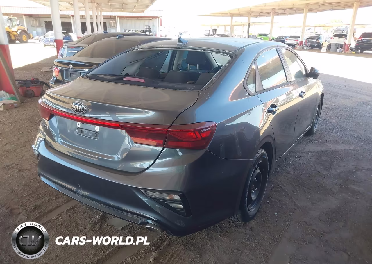 2021 Kia Forte Lxs VIN:3KPF24AD9ME335431 - 4