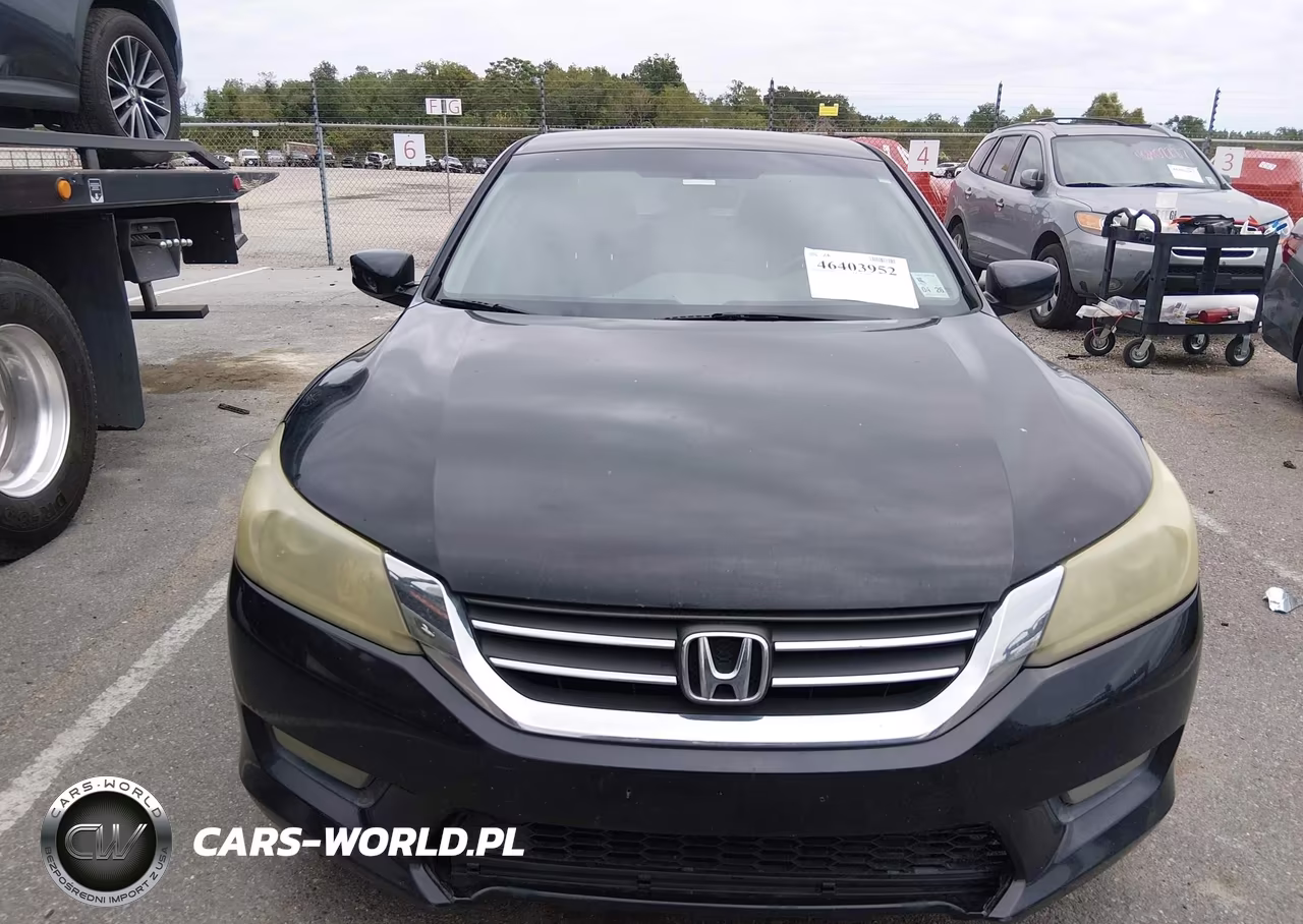 2015 Honda Accord Sport VIN:1HGCR2F58FA015108 - 12