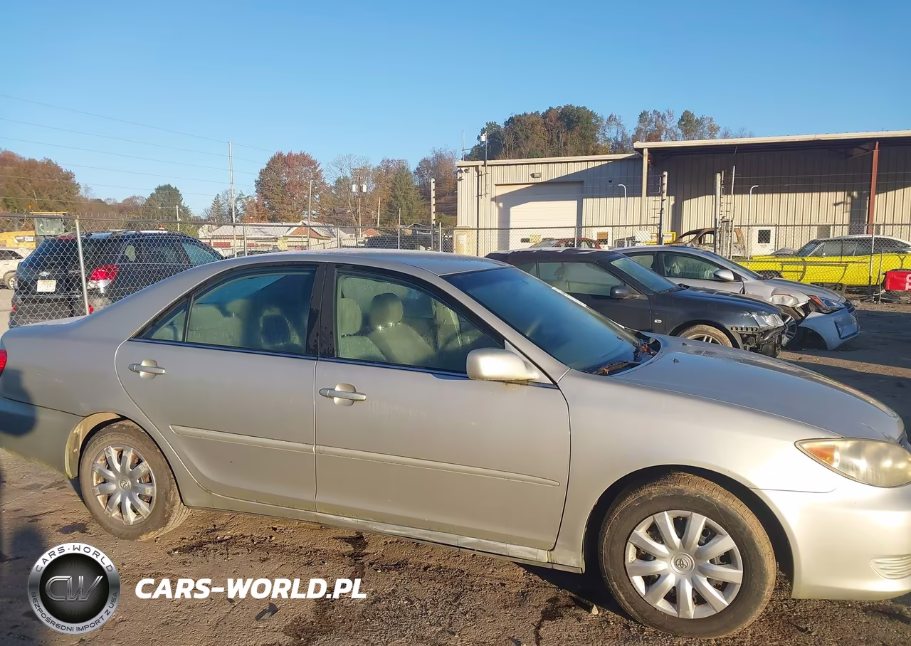 2005 Toyota Camry Le VIN:4T1BE30K35U948630 - 13
