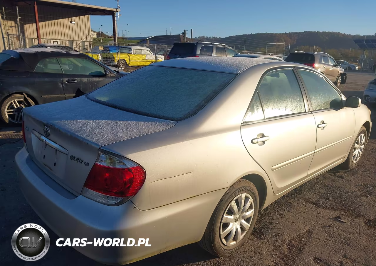 2005 Toyota Camry Le VIN:4T1BE30K35U948630 - 4