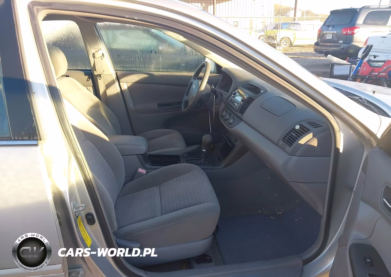 2005 Toyota Camry Le VIN:4T1BE30K35U948630 - 5
