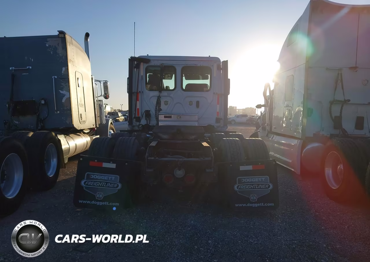 2019 Freightliner Cascadia 116 VIN:3AKJHTDV0KSKN2835 - 15
