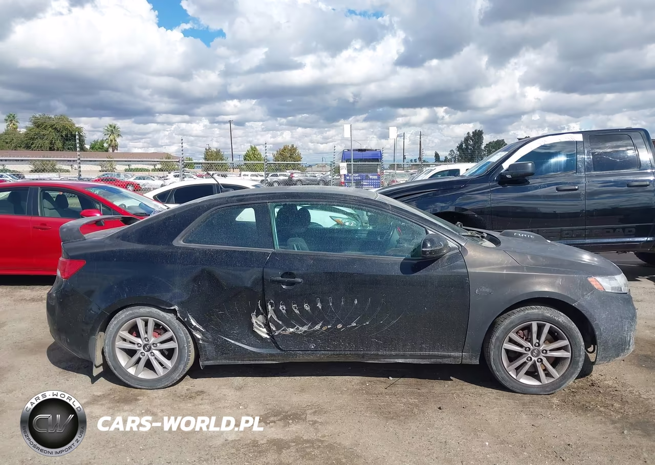 2011 Kia Forte Koup Sx VIN:KNAFW6A37B5427733 - 13