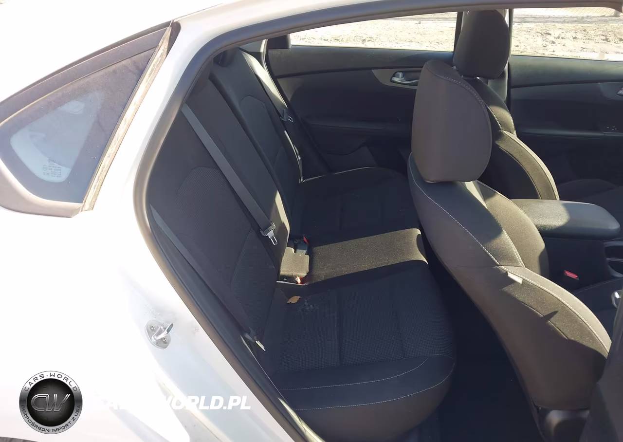 2019 Kia Forte Lxs VIN:3KPF24AD3KE110791 - 8