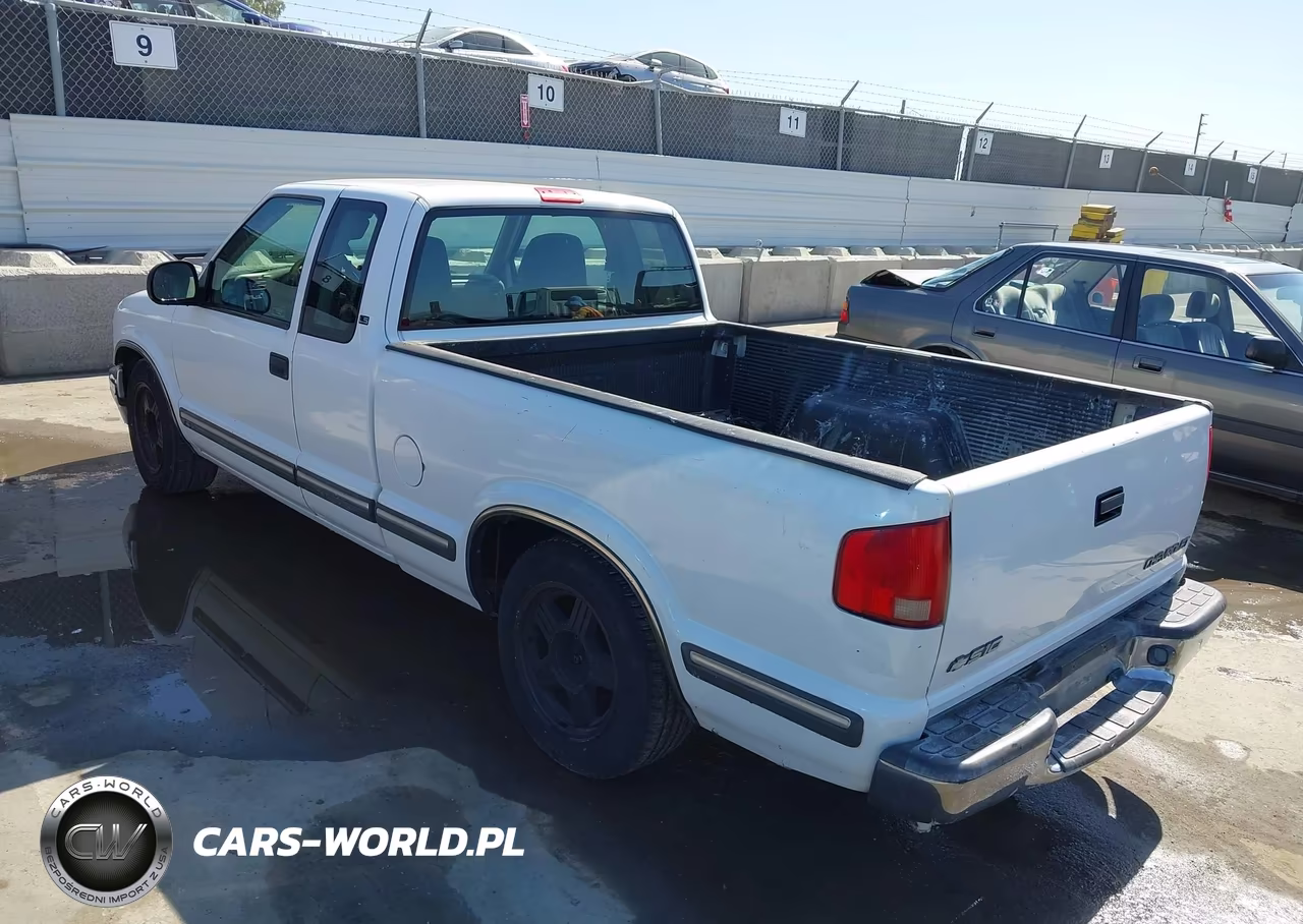 1998 Chevrolet S-10 Ls Fleetside VIN:1GCCS1947W8212164 - 3