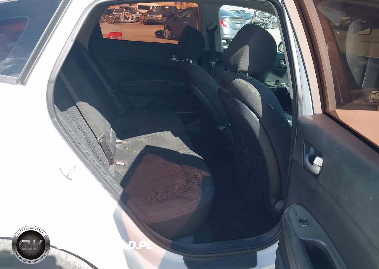2019 Kia Optima Lx VIN:5XXGT4L36KG341844 - 8