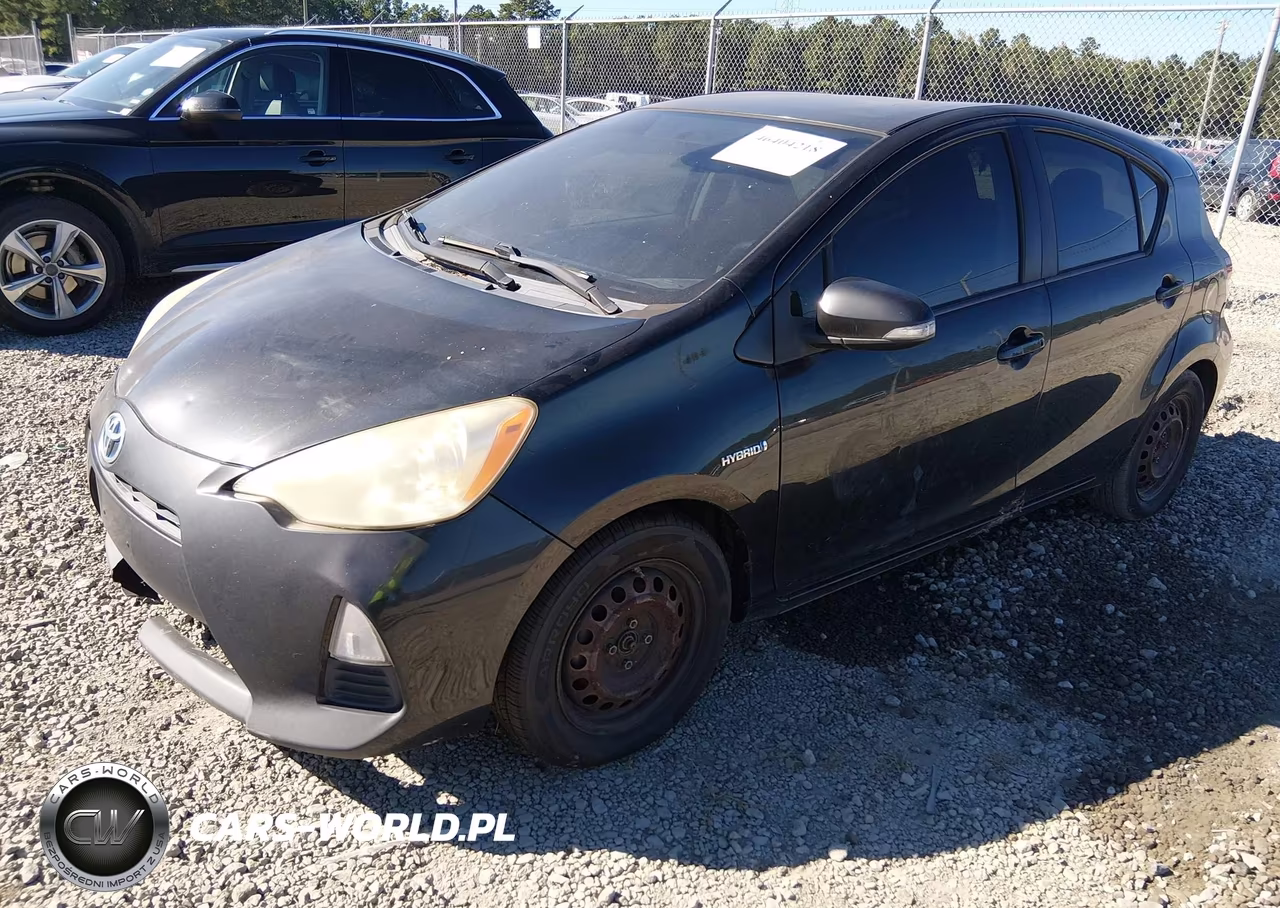 2012 Toyota Prius C Two VIN:JTDKDTB37C1510642 - 2