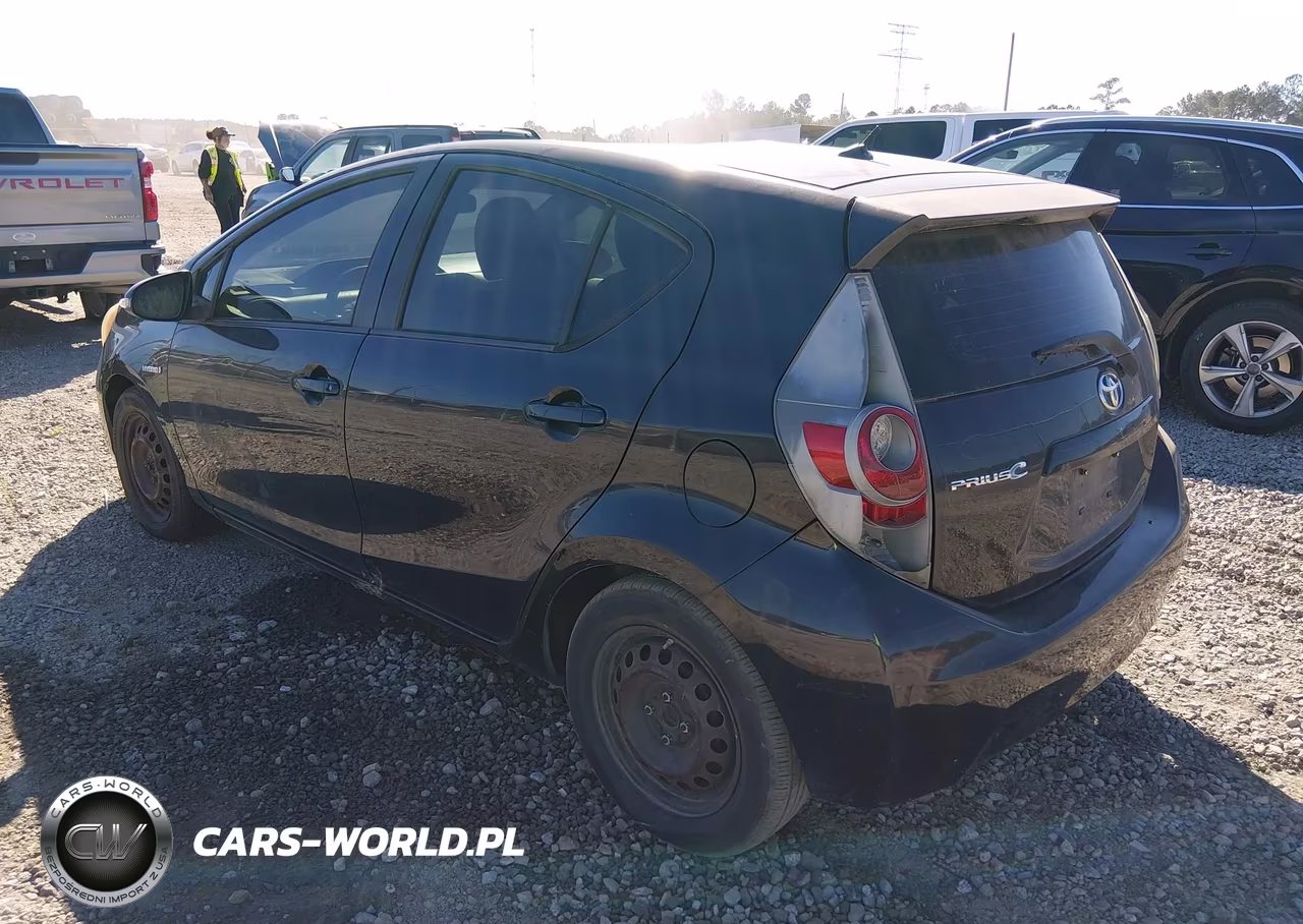 2012 Toyota Prius C Two VIN:JTDKDTB37C1510642 - 3
