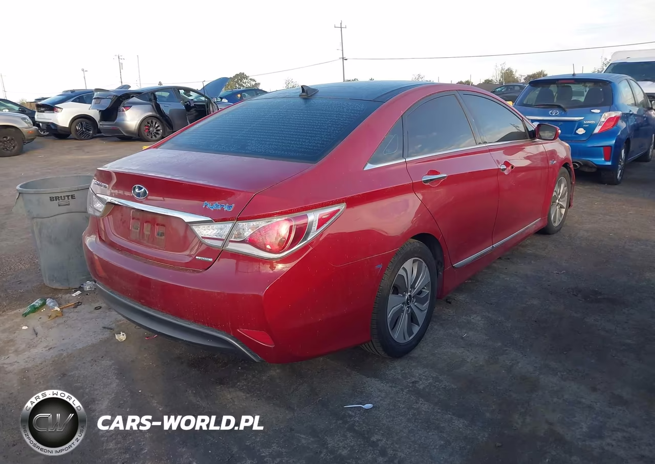 2015 Hyundai Sonata Hybrid Limited VIN:KMHEC4A46FA119868 - 4