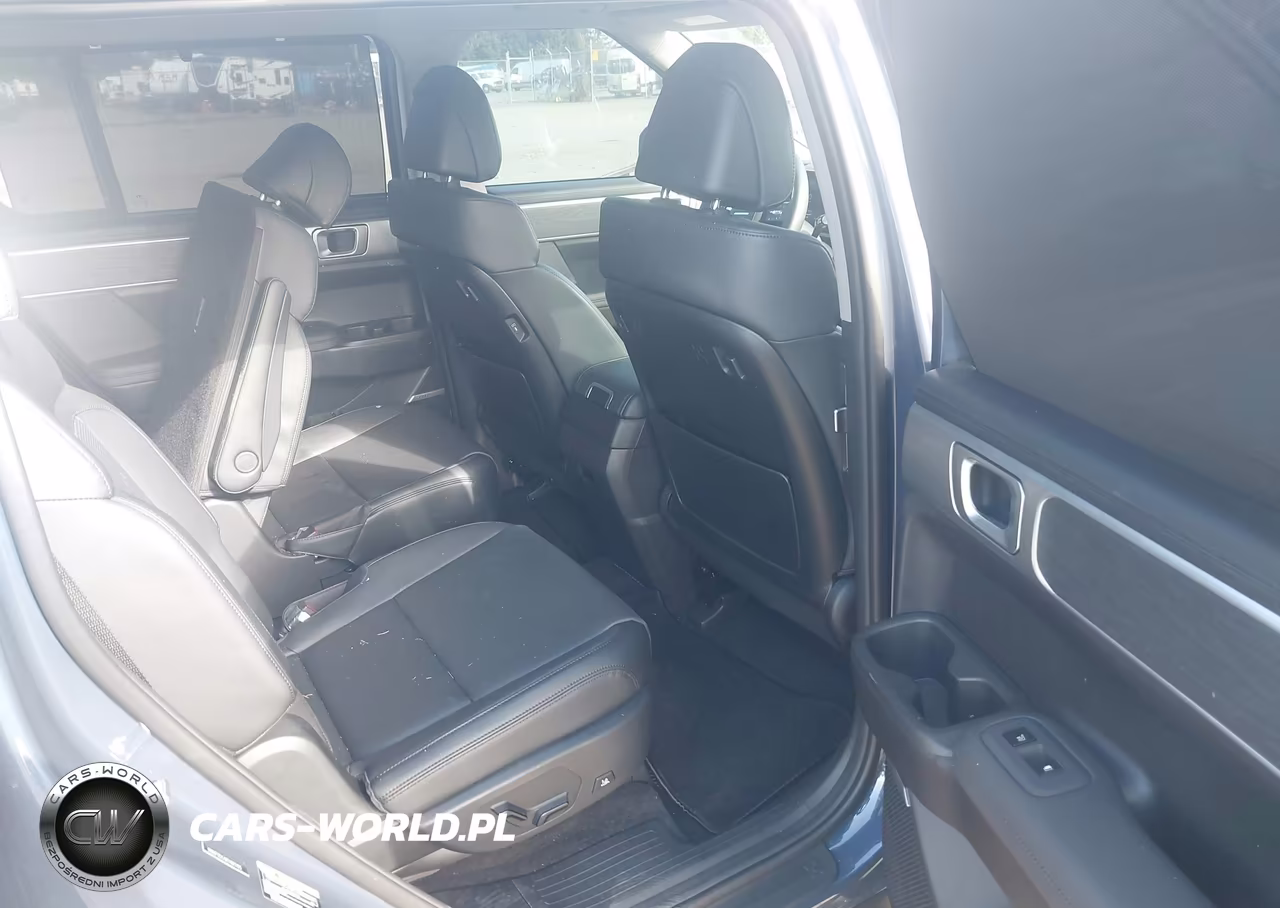 2026 Hyundai Santa Fe Hybrid Limited VIN:5NMP3DG18TH077425 - 8