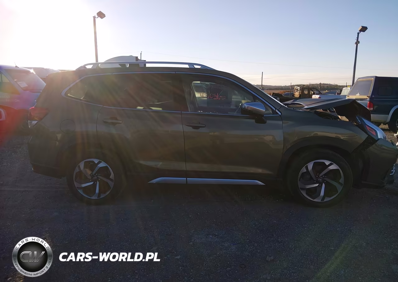 2022 Subaru Forester Touring VIN:JF2SKARC0NH503852 - 13