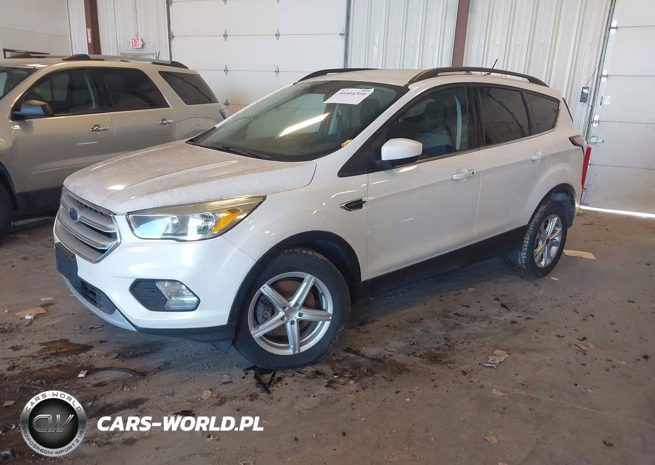2018 Ford Escape Se VIN:1FMCU9GD2JUA30945 - 2
