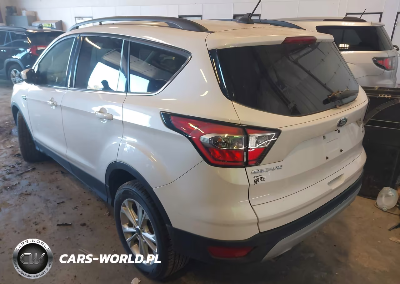 2018 Ford Escape Se VIN:1FMCU9GD2JUA30945 - 3