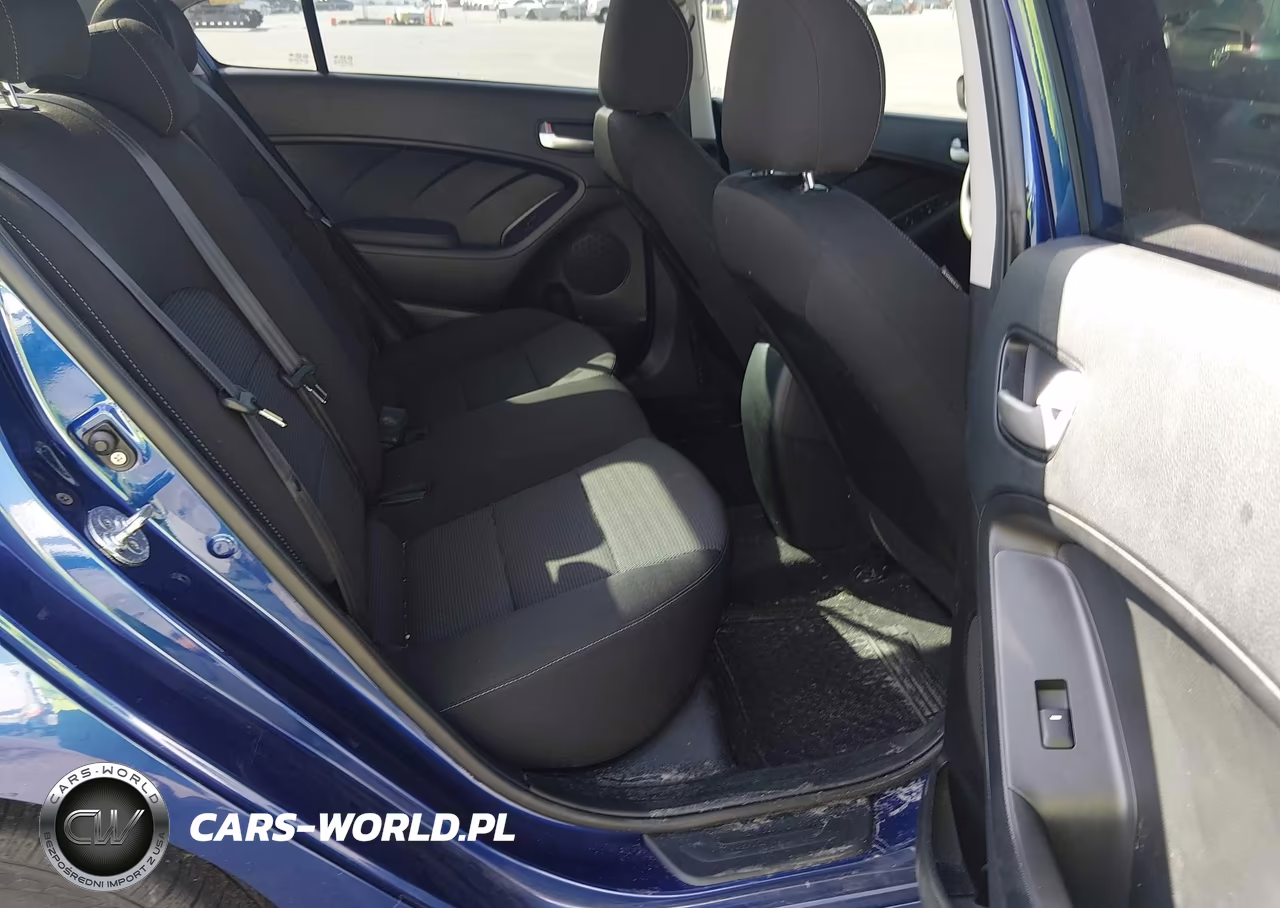 2018 Kia Forte Lx VIN:3KPFK4A76JE197465 - 8
