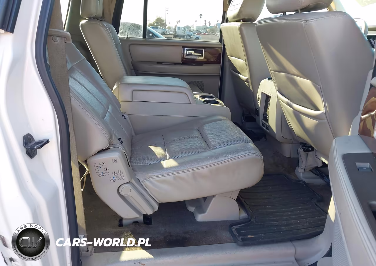 2011 Lincoln Navigator L VIN:5LMJJ3J5XBEJ00389 - 8