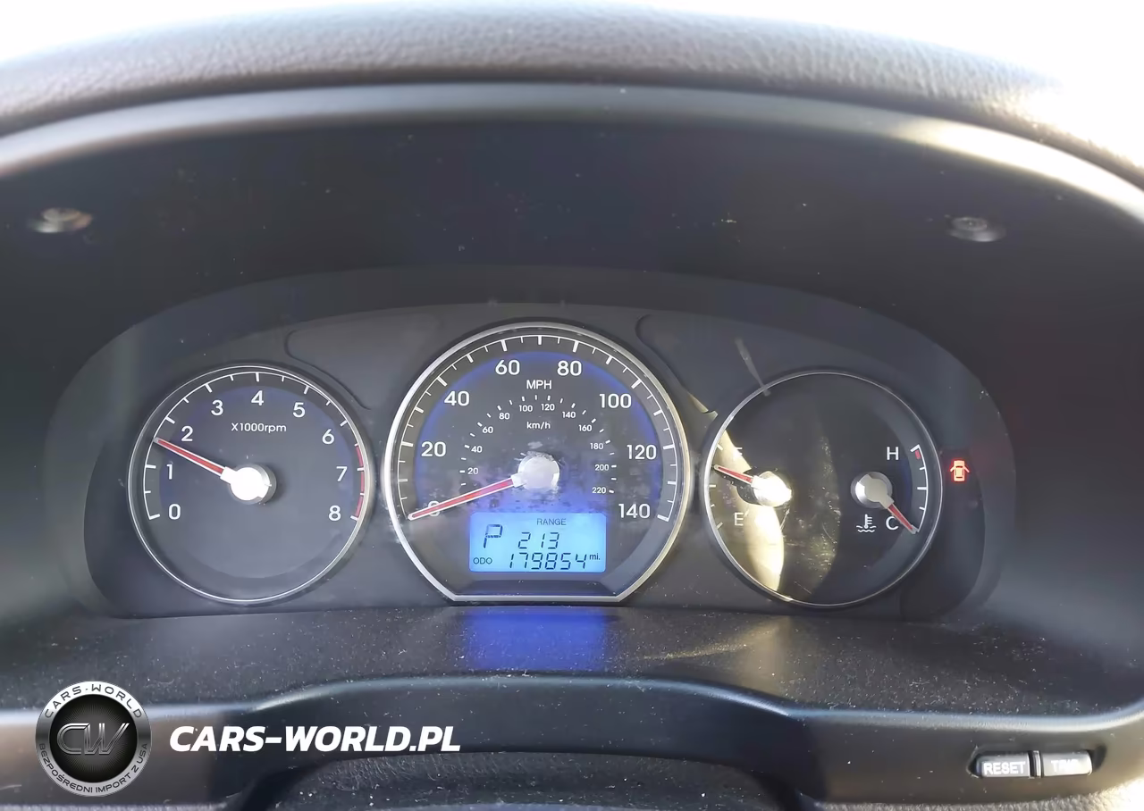 2012 Hyundai Santa Fe Gls VIN:5XYZG3AB1CG117265 - 7