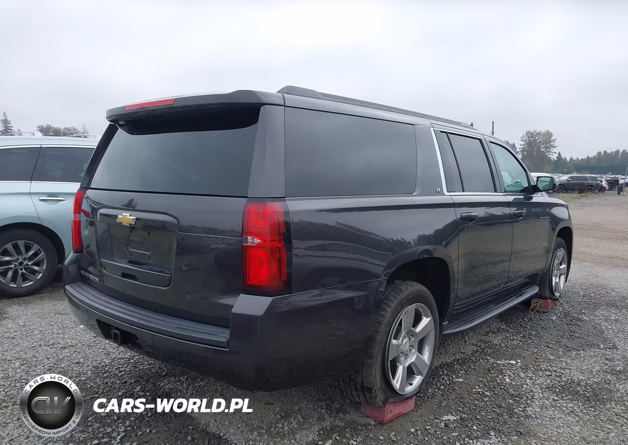 2018 Chevrolet Suburban Lt VIN:1GNSKHKCXJR198664 - 4