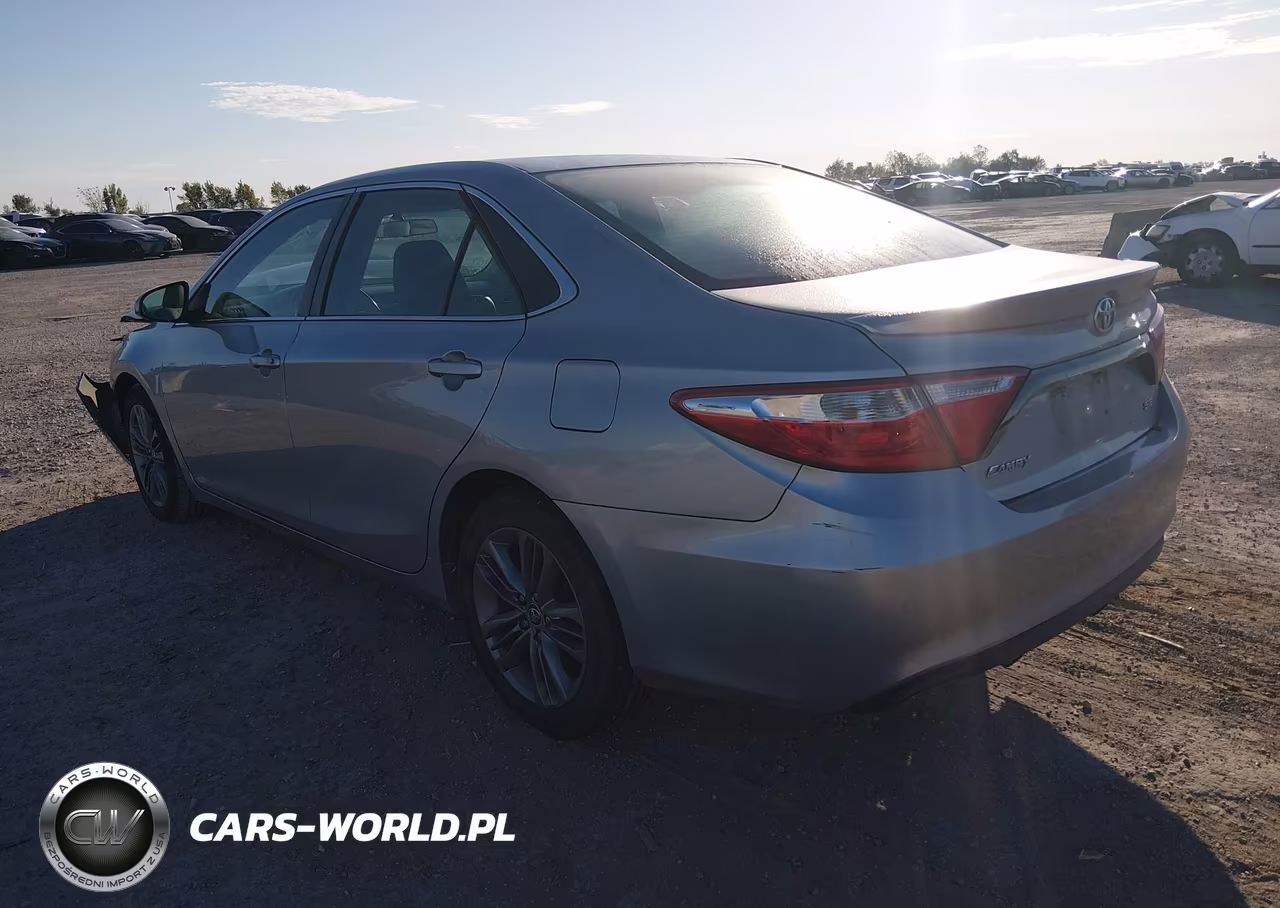 2015 Toyota Camry Se VIN:4T1BF1FK2FU959225 - 3